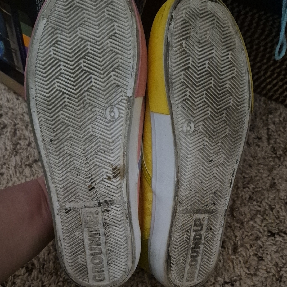 SpongeBob SquarePants Kids Slip-On Shoes - Pink and Yellow - Picture 6 of 6